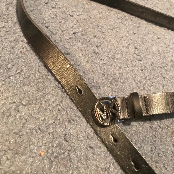Black Michael Kors Belt - Picture 2 of 3